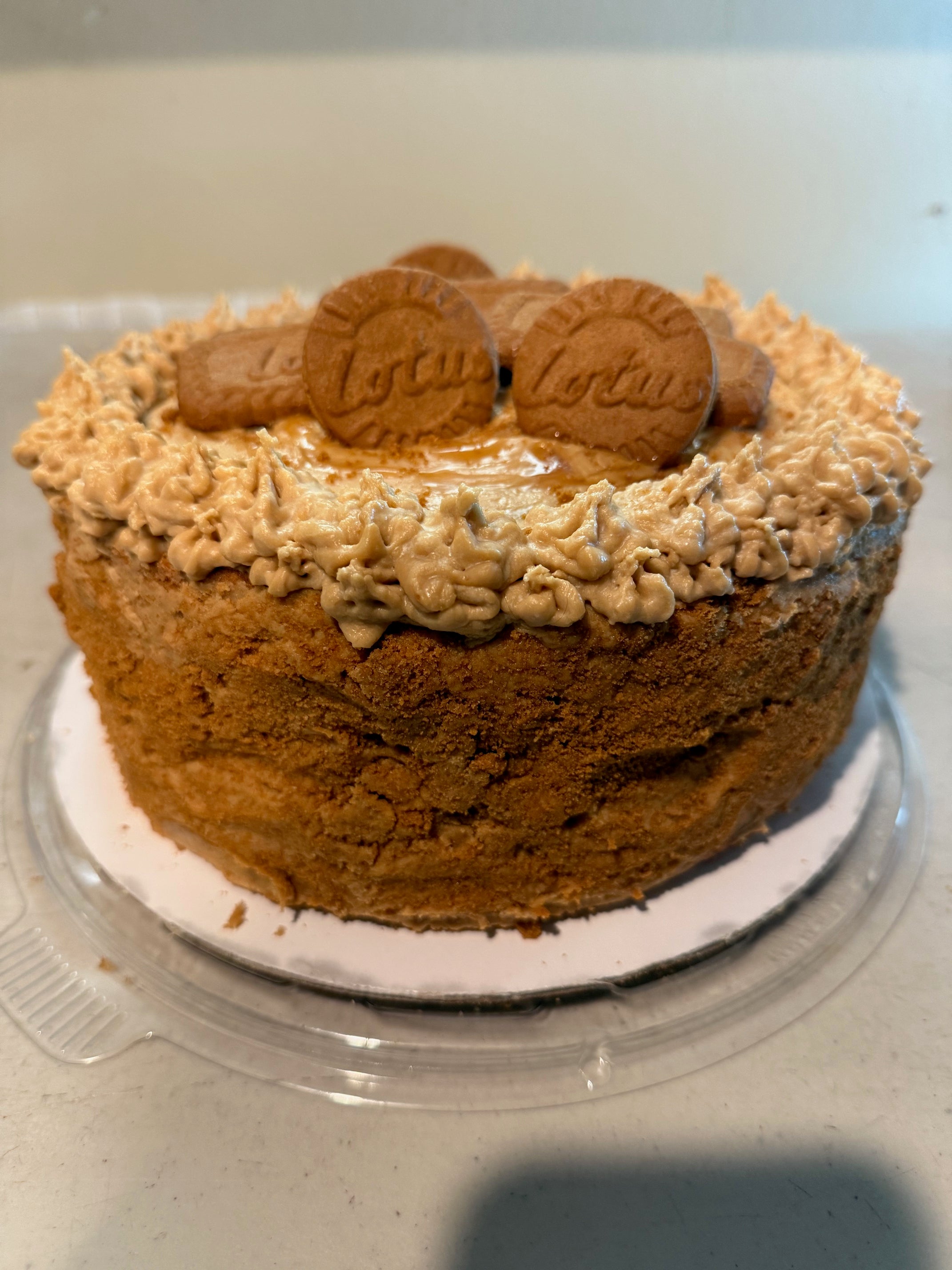 Biscoff Crumble Cake