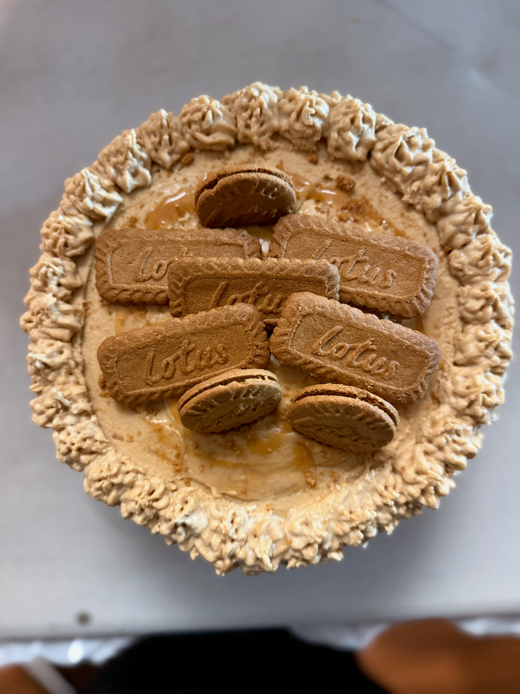 Biscoff Crumble Cake